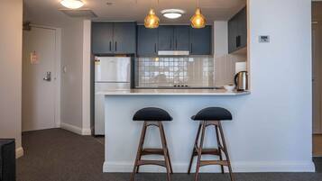 Fridge, microwave, oven, stovetop