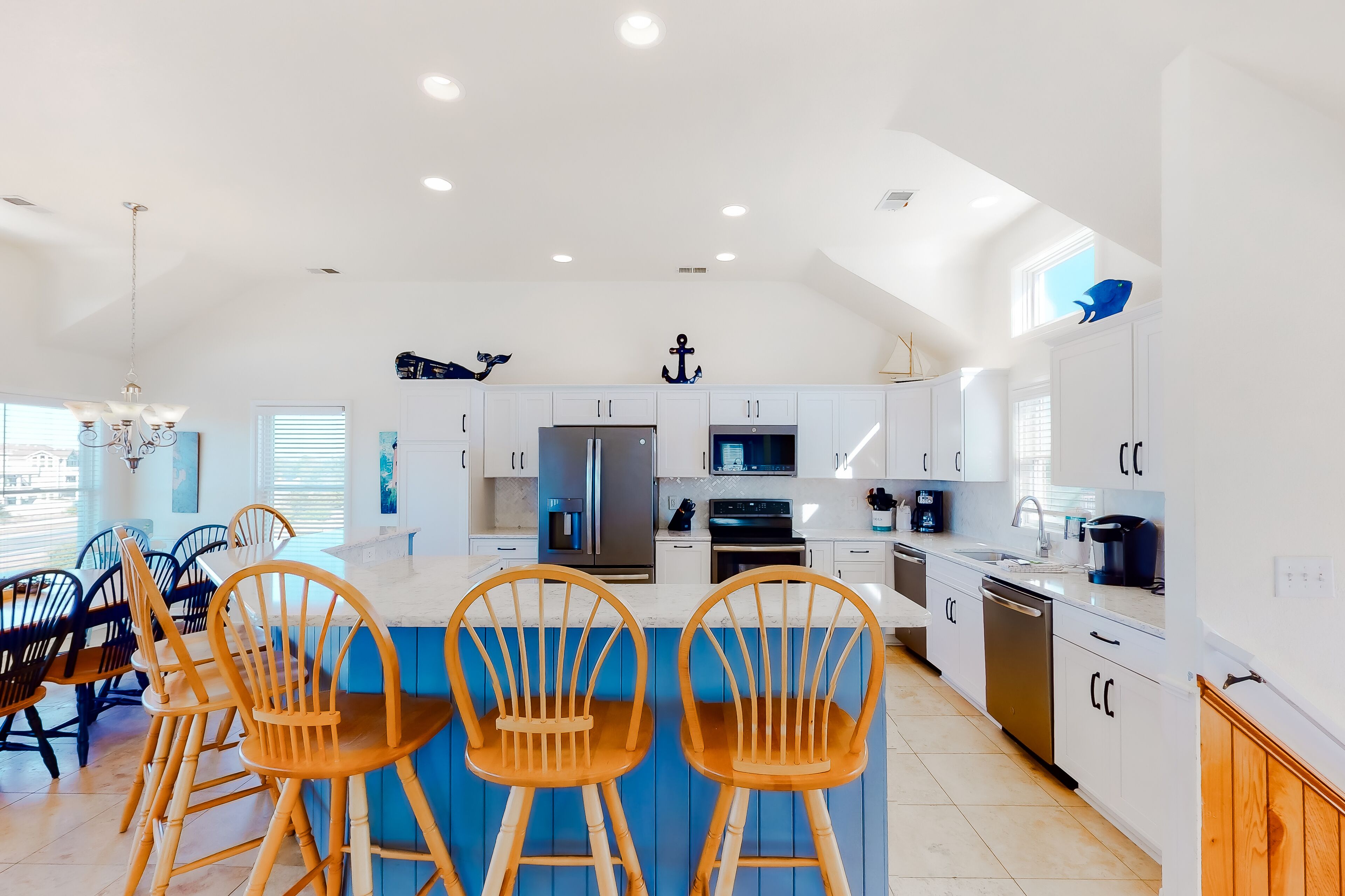 Oceanside In Corolla w/ Private Pool, Hot Tub & Rec Room w/ Pool Table