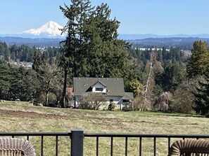 Property grounds - Lovely "Wine Country Casita" - Private Guesthouse, Beautiful Views (Sherwood)