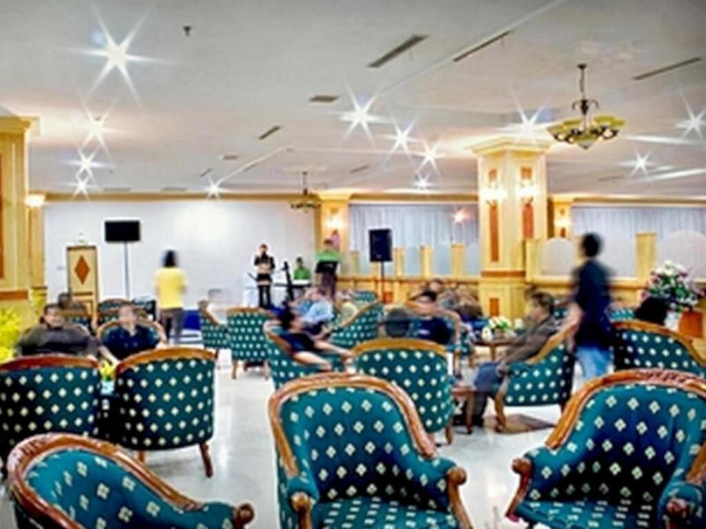 Banquet hall