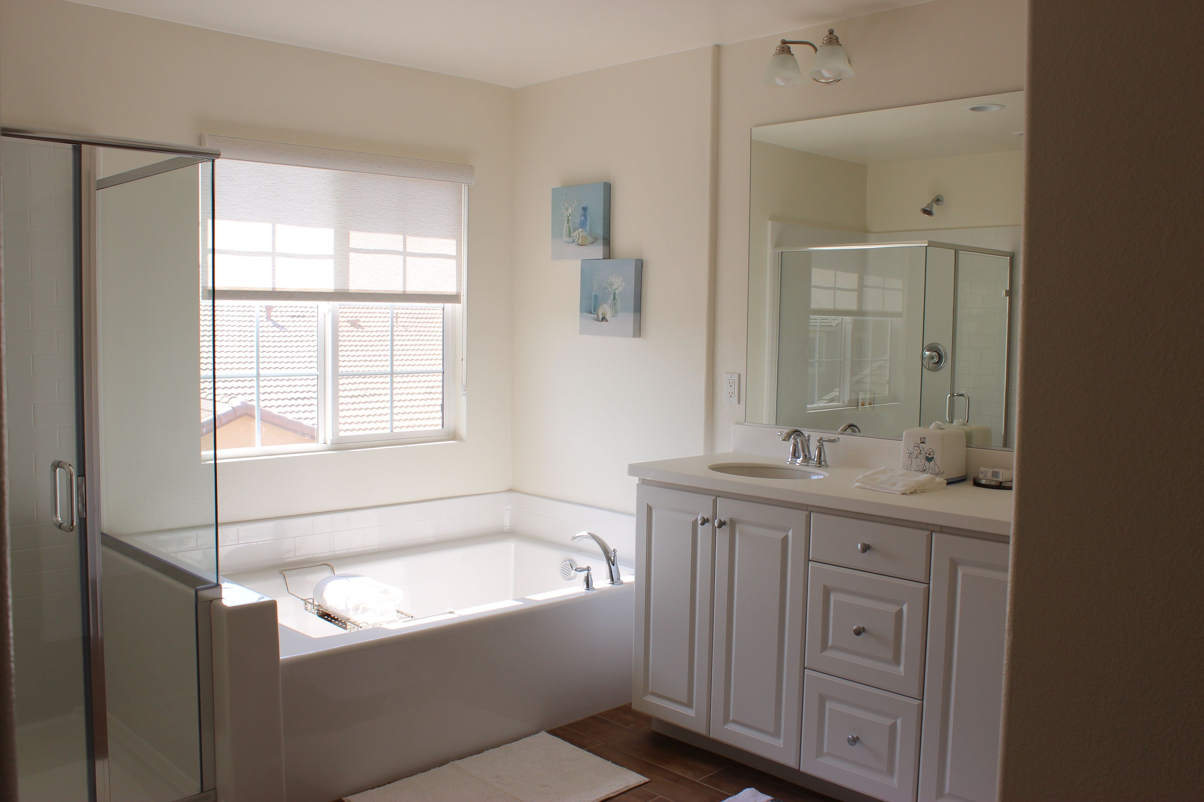 Cozy new house/Ontario Airport*vacation rentals /说中文 