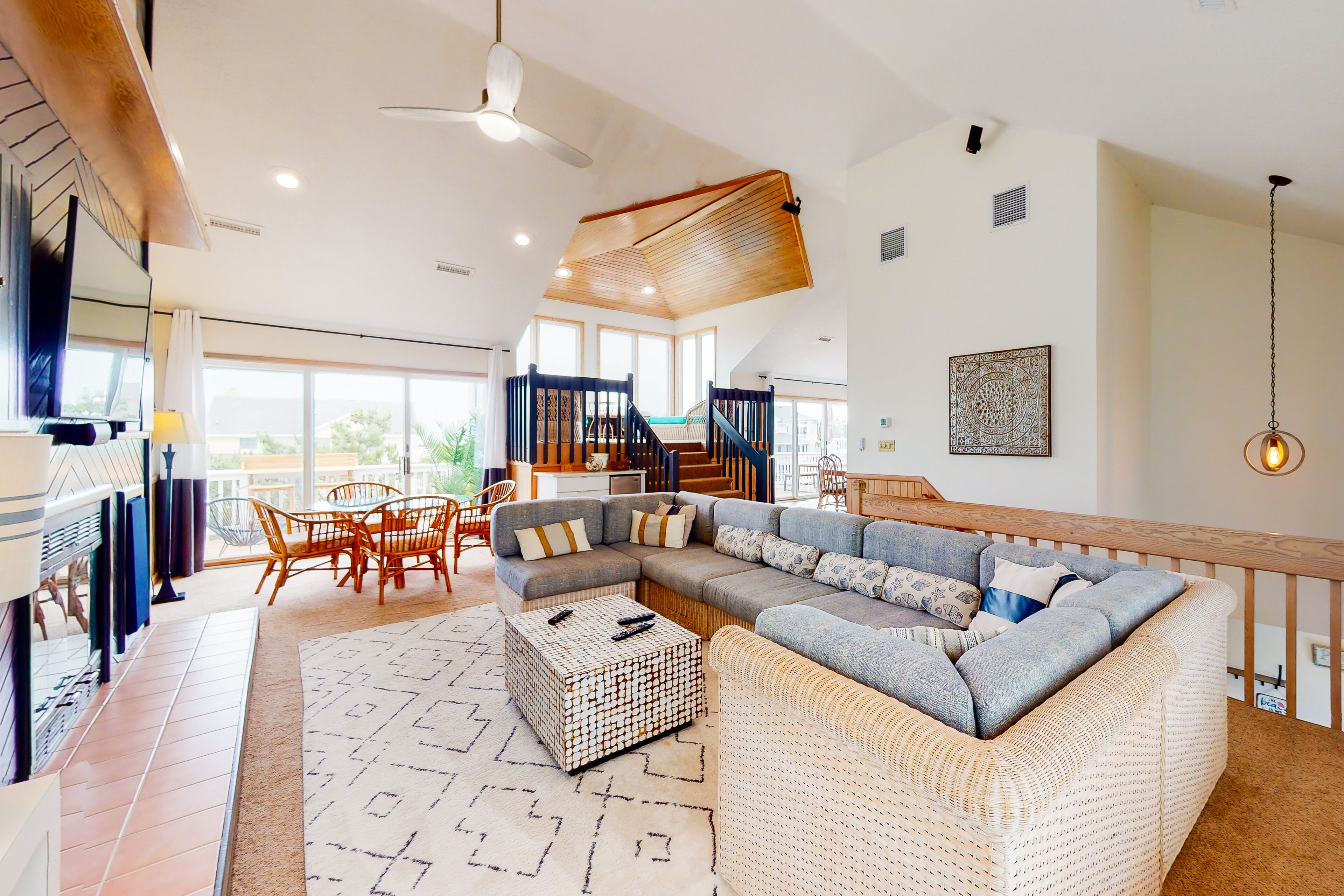 Partial ocean view home in Corolla with private heated pool & hot tub