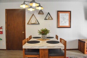 Dining - Mountain Rider at Brookside (Red River)