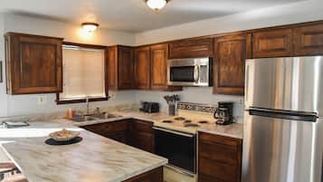 Oven, stovetop, dishwasher, coffee/tea maker