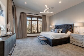 5 chambres, bureau, Wi-Fi gratuit, draps fournis