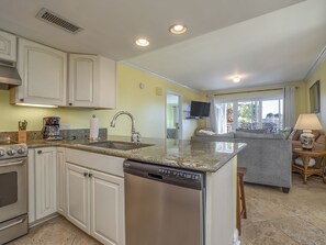 Fridge, microwave, oven, stovetop - First Floor Ocean View! Pet Friendly! Sleeps 6! Amenity access included! (Seabrook Island)