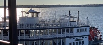Your Place right on the lake with third floor balcony to watch the sunset 2x2+1