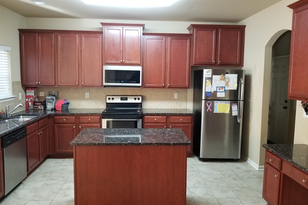 Frigorífic, microones, forn i placa de cuina