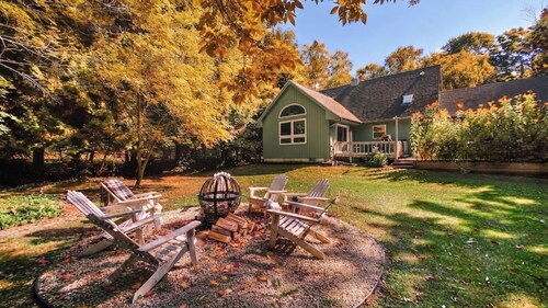 Secluded Home | Walk to Marina + GameRoom & HotTub