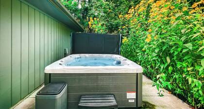 Secluded Home | Walk to Marina + GameRoom & HotTub