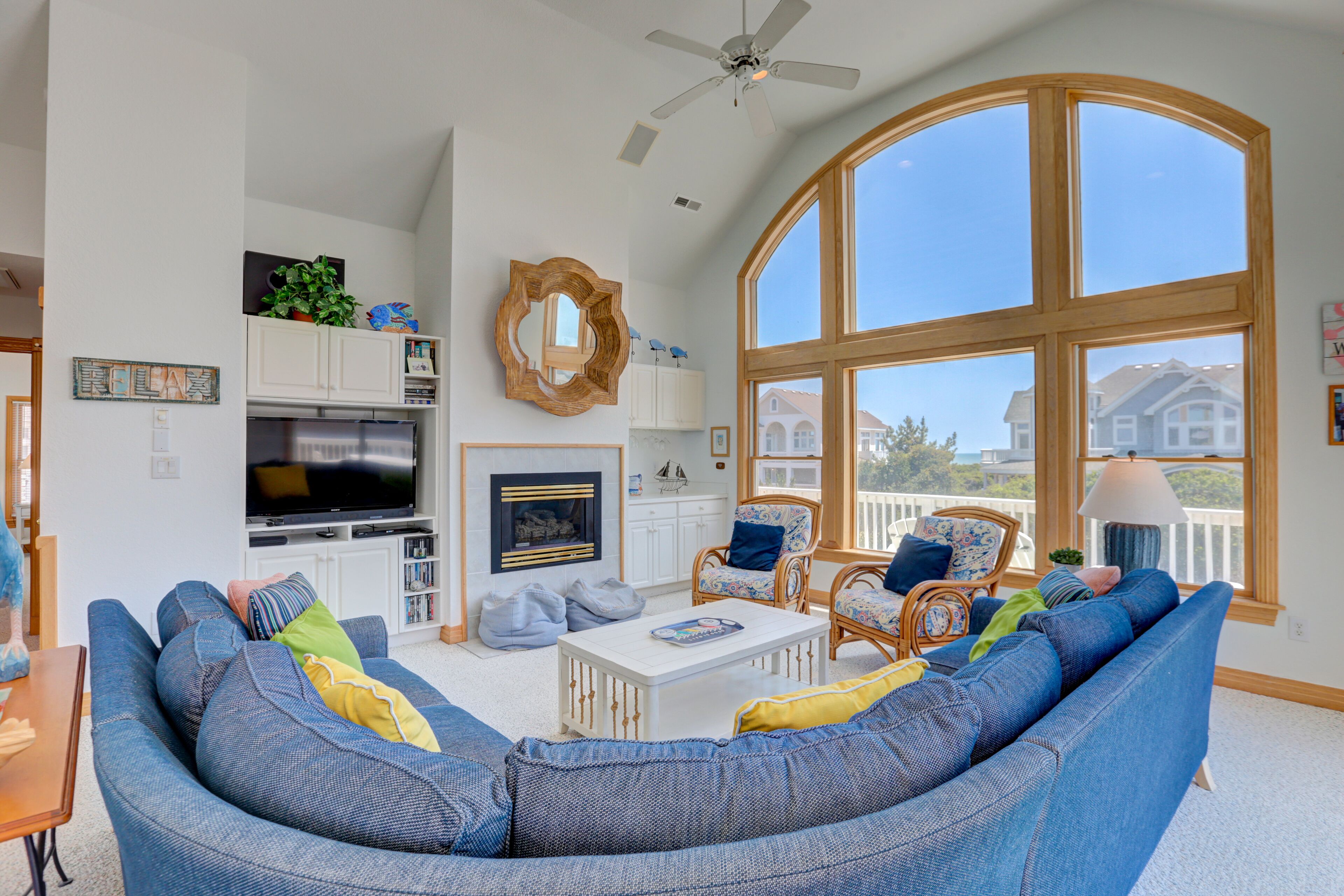 Cheerful semi-oceanfront Corolla home w/ private pool, hot tub, & gas fireplace