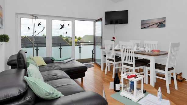 TV - Apartment Sturm by Interhome (Warwerort)