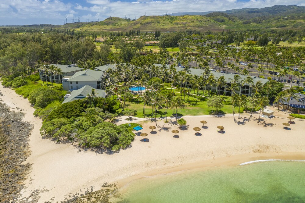 Beachfront Villa w/Shared Pool/Spa & AC: Turtle Bay Villas 308