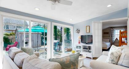 Classic Cape Cod home with Patio and Firepit - Walk to the Beach