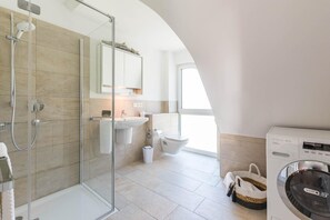 Unclassified image, 5 of 19, button - Dünenkieker, Germany (Zingst)