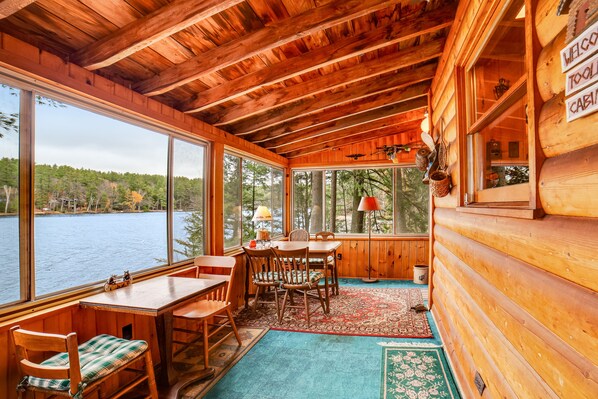 Dining - Lakefront Home with WiFi, Dock, Lake Views From the Deck, and Screened-In Porch (Chestertown)