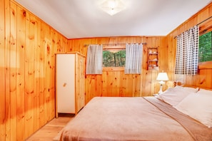 3 bedrooms, WiFi, bed sheets