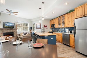 Interior - Slopeside Delight - Beautiful Ground Floor Ski-in/out - 3bd/3ba Condo at Granby Ranch (Granby)