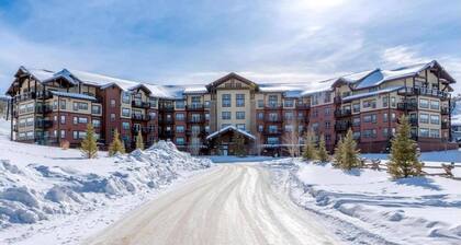 Slopeside Delight - Beautiful Ground Floor Ski-in/out - 3bd/3ba Condo at Granby Ranch