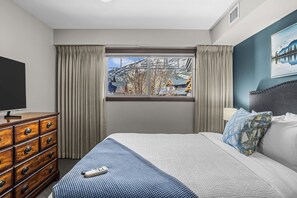 2 chambres, fer et planche à repasser, lit de bébé portatif, Wi-Fi