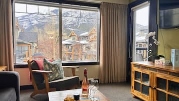 Téléviseur, foyer, jeux vidéo