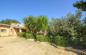 Property grounds - Lovely home in Castelvetrano (Castelvetrano)