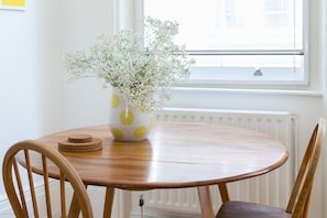 Suite Luxe, 1 chambre | Restauration dans la chambre