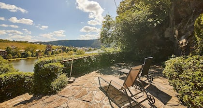 Das urgemütliche Ferienhaus mit dem traumhaft schönen Blick auf die Mosel