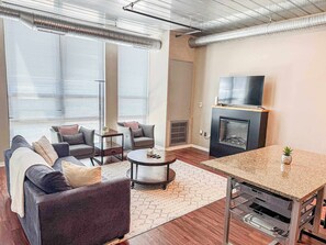 Televisio, työhuone