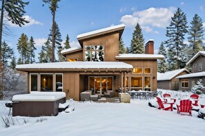 Exterior - The Perfect Suncadia Retreat for Large Families! Hot Tub | Pet Friendly (Cle Elum)