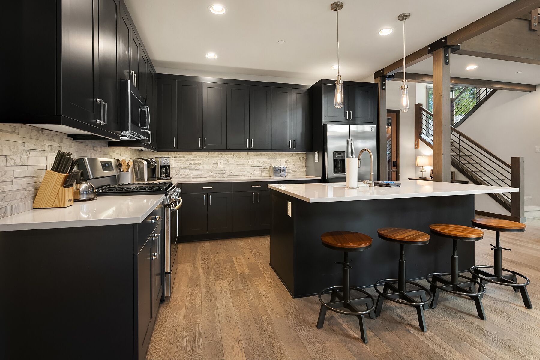 The Perfect Suncadia Retreat for Large Families! Hot Tub | Pet Friendly