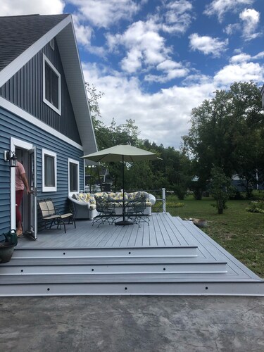 Heavenly Lakeside Retreat