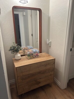 Interior - !! LOCATION!! Easy walk or quick FREE bus ride to Park City Mtn Resort (Park City)