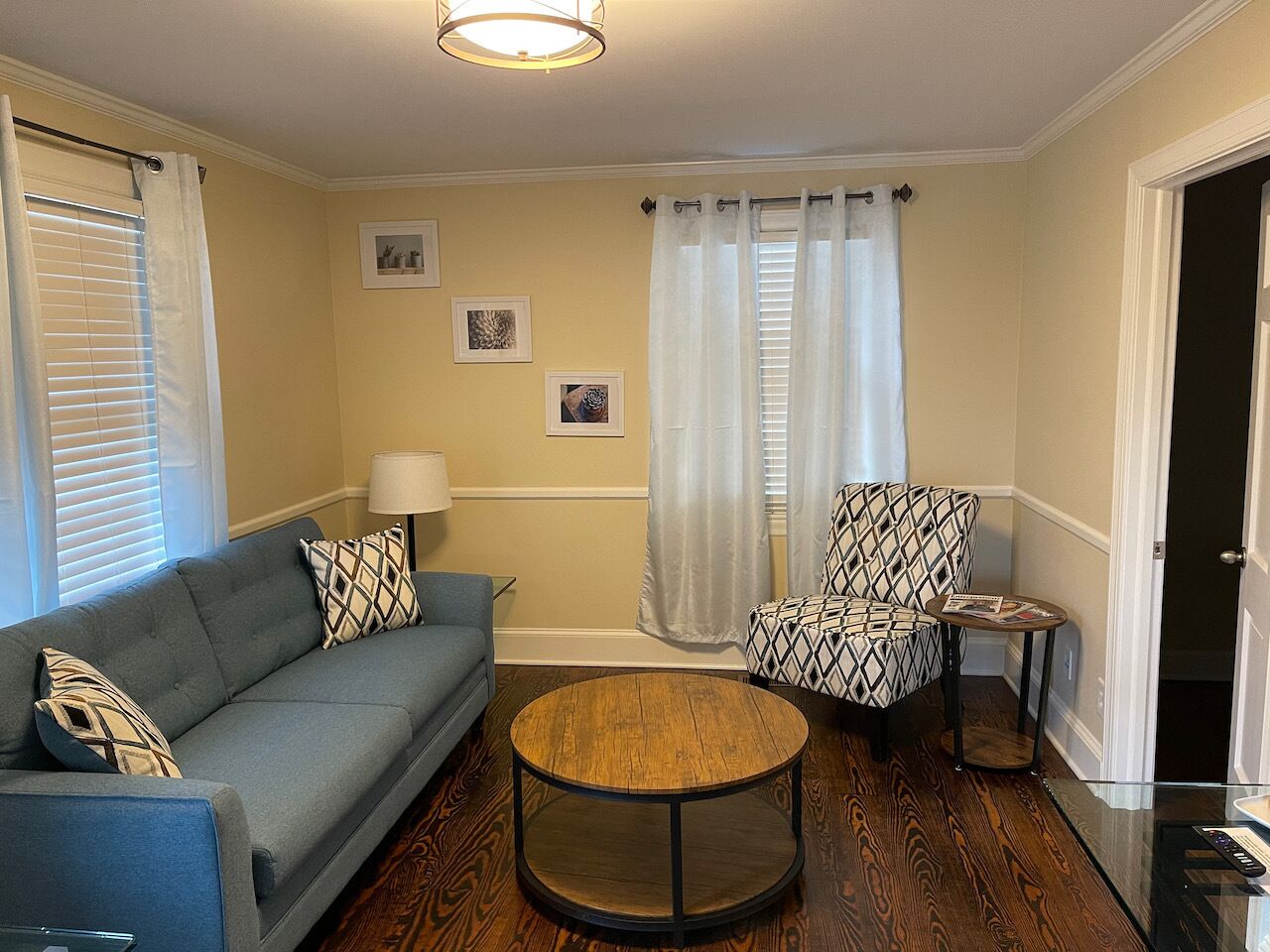 Suite Retreat - 3 bed traveler's cottage w/ office