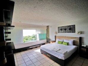Design Apartment, 1 King Bed, Lagoon View | 1 bedroom, in-room safe, free WiFi, bed sheets - Brisas Beachfront Studios In Hotel Zone (Cancun)
