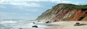 Hiking - Harbor Landing Resort (Vineyard Haven)