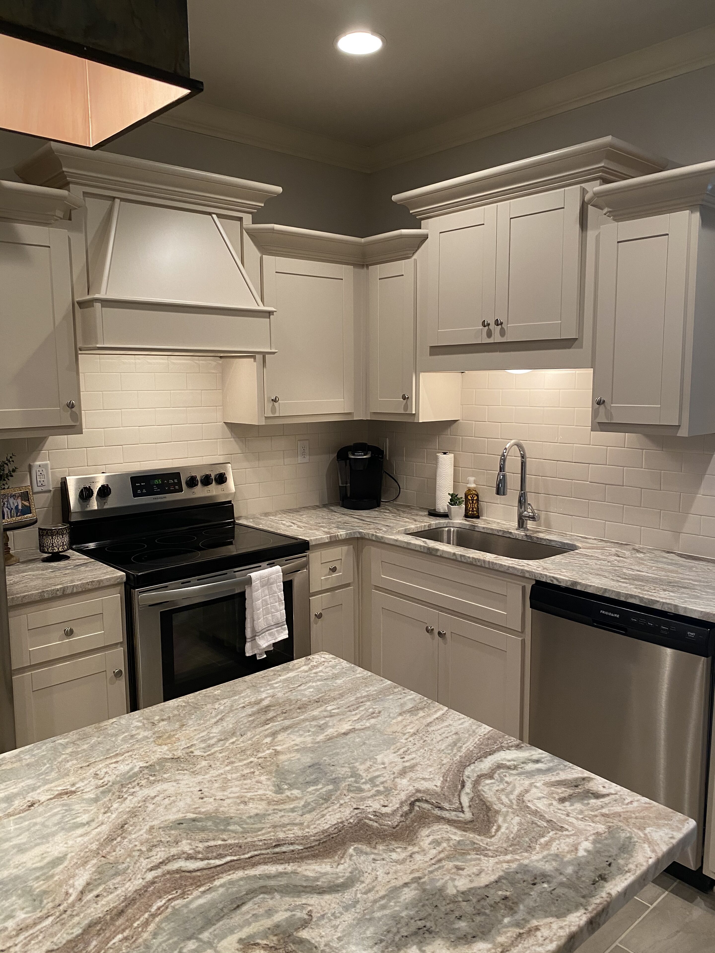 New Condo 3 Miles from Ole Miss