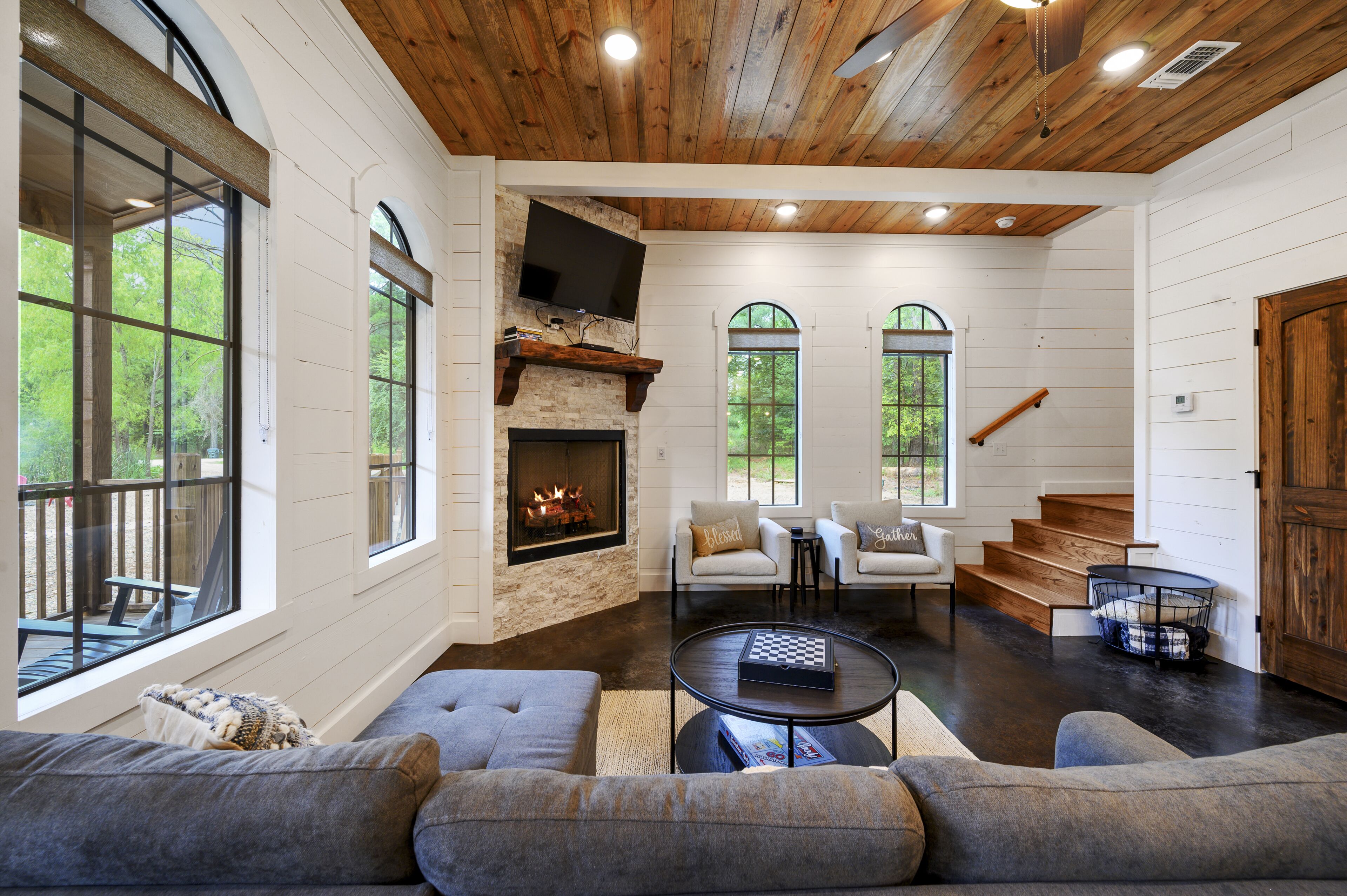 Luxury Cabin on a Fishing Pond