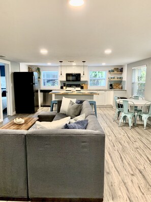 Älytelevisio, kirjoja