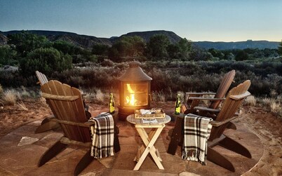 Viento del Rio - Abiquiu Casita W/Private Hot Tub