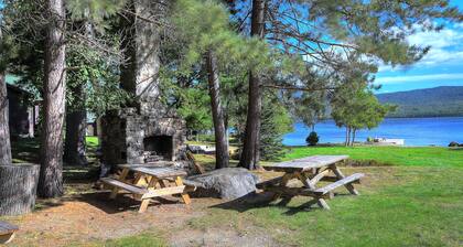 Saddleback Lake Lodge 02 | Close to Saddleback