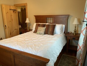 1 dormitorio, escritorio, tabla de planchar con plancha y wifi gratis