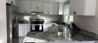 Cozy, riverfront house - 15 minutes from Virginia Tech 