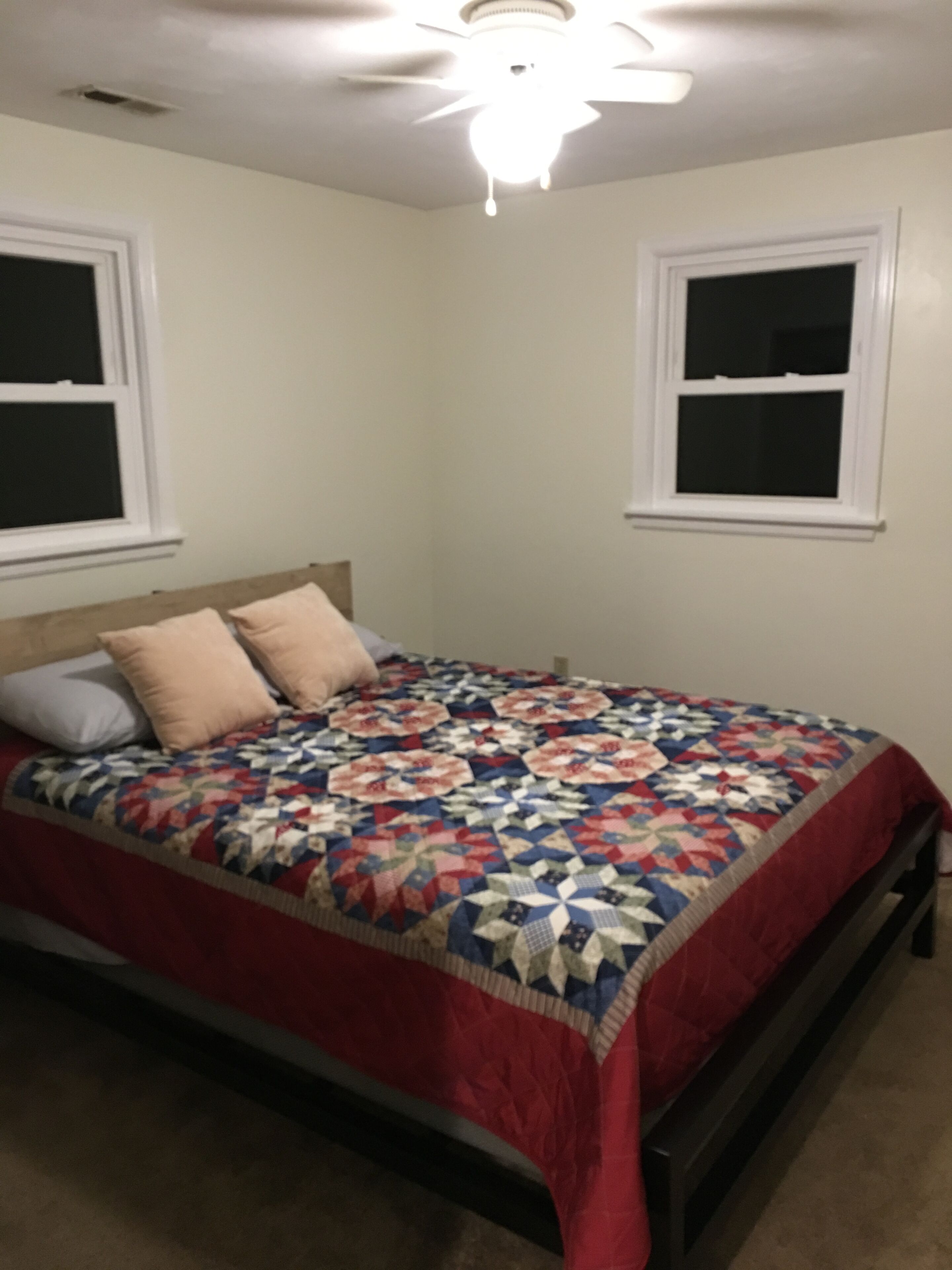 Cozy, riverfront house - 15 minutes from Virginia Tech 