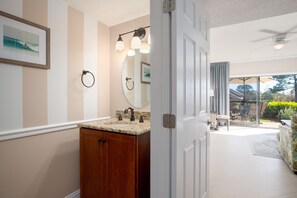 Interior - Golf cart, newly renovated villa, pet friendly! (Miramar Beach)