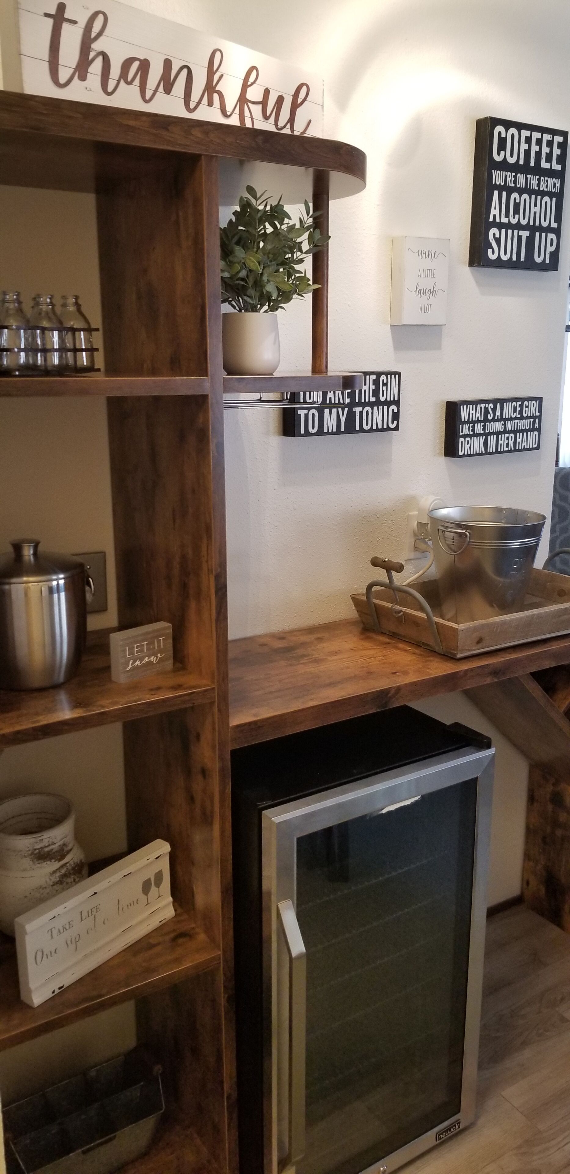 Large Clean Family Home, Just minutes to Heavenly Boulder Lift, Casinos & Lake!