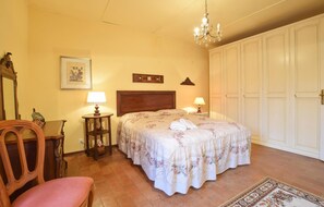 3 bedrooms, travel cot, free WiFi