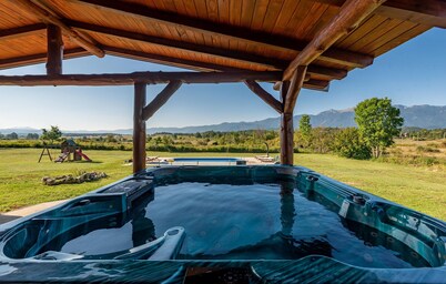 Beautiful home in Sveti Rok