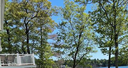 Book a Fall Weekend Today - Ideal for Golfers, Wine Enthusiasts or Fall Foliage!