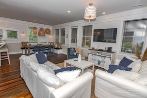 Smart TV, books, printers - Luxury Getaway on Bald Head Island - August Weeks Available - 5-Star Property (Bald Head Island)